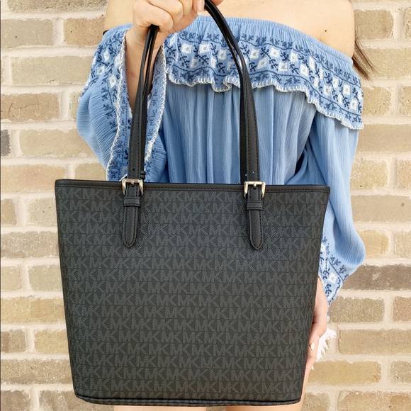 Gaby’sBags👜💕- Michael Kors Pocket Tote black Mk - Picture 4 of 8